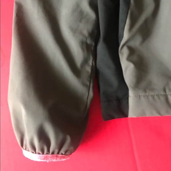 North Face all weather girls fleece-lined jacket - Picture 8 of 8